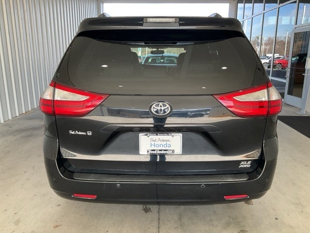2017 Toyota Sienna XLE 7 Passenger