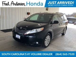 2017 Toyota Sienna XLE 7 Passenger