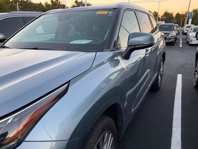 2021 Toyota Highlander Platinum