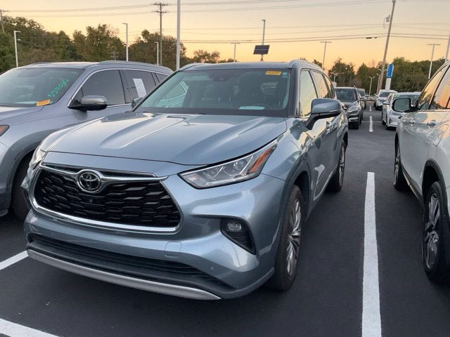 2021 Toyota Highlander Platinum
