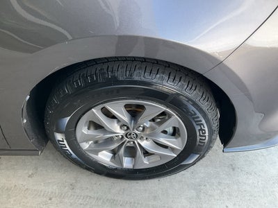 2021 Toyota Sienna LE 8 Passenger