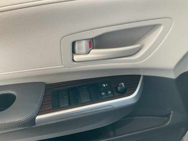 2021 Toyota Sienna LE 8 Passenger
