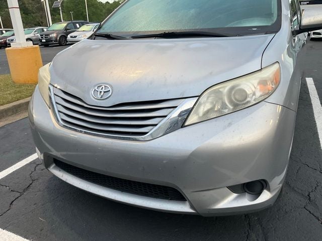 2017 Toyota Sienna L 7 Passenger