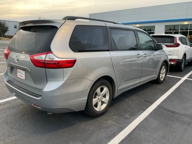 2017 Toyota Sienna L 7 Passenger