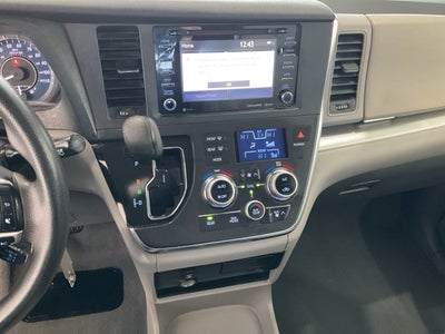2019 Toyota Sienna LE 8 Passenger