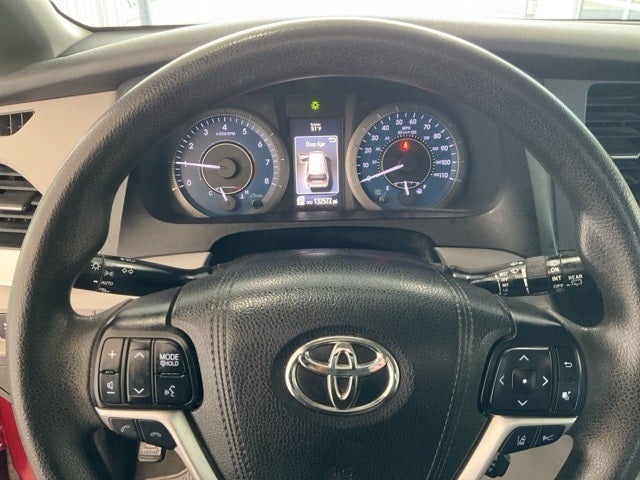 2019 Toyota Sienna LE 8 Passenger
