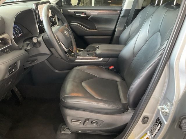 2023 Toyota Highlander Hybrid Limited