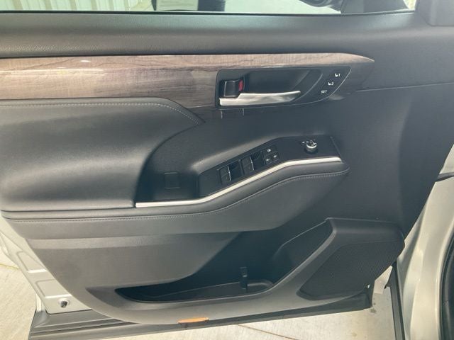 2023 Toyota Highlander Hybrid Limited