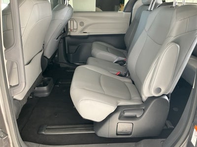 2024 Toyota Sienna XLE
