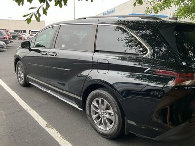 2024 Toyota Sienna XLE 7 Passenger