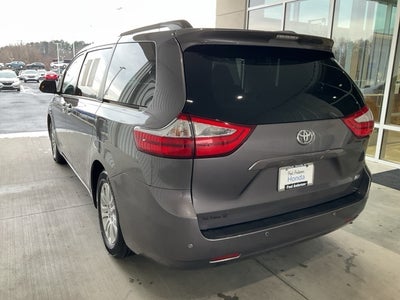 2017 Toyota Sienna L 7 Passenger