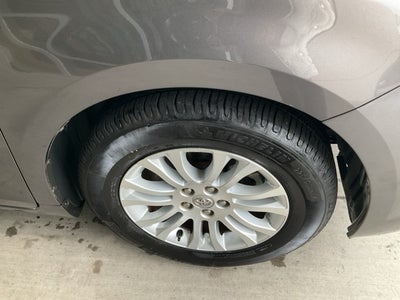 2017 Toyota Sienna L 7 Passenger