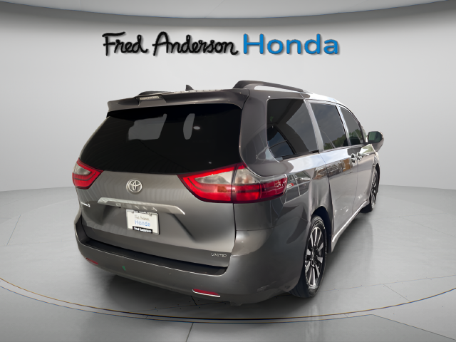 2020 Toyota Sienna Limited Premium 7 Passenger