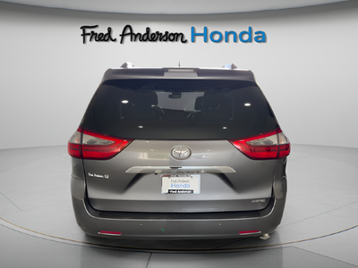 2020 Toyota Sienna Limited Premium 7 Passenger