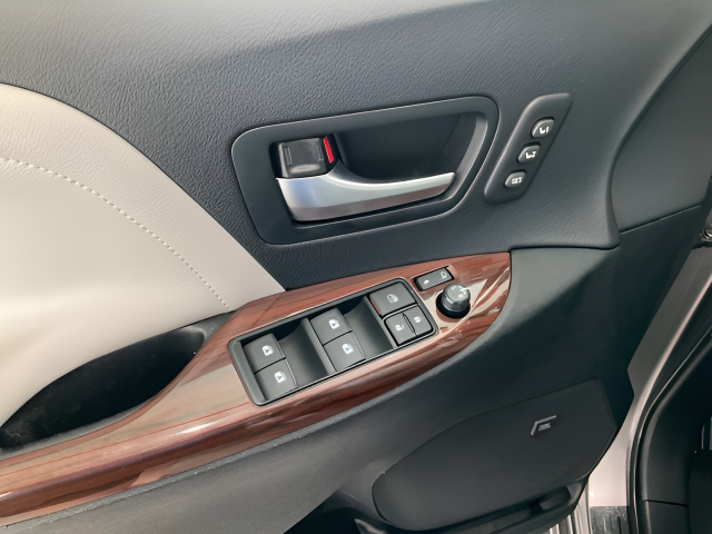 2020 Toyota Sienna Limited Premium 7 Passenger