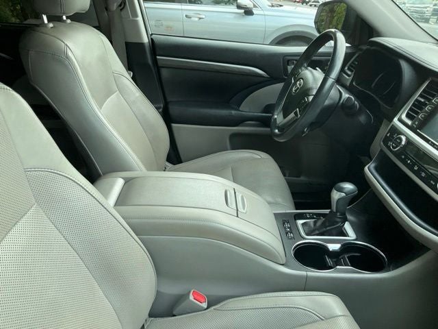2017 Toyota Highlander Limited