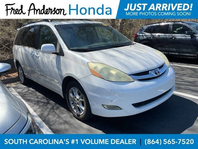 2006 Toyota Sienna Base