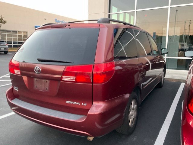 2004 Toyota Sienna Base