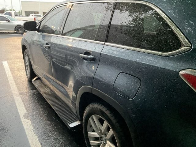 2014 Toyota Highlander LE
