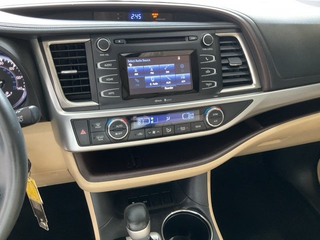 2015 Toyota Highlander LE V6