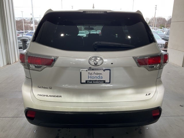 2015 Toyota Highlander LE V6