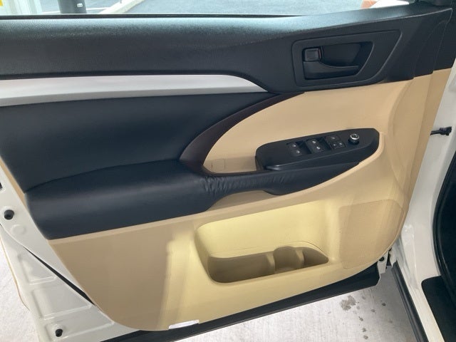 2015 Toyota Highlander LE V6