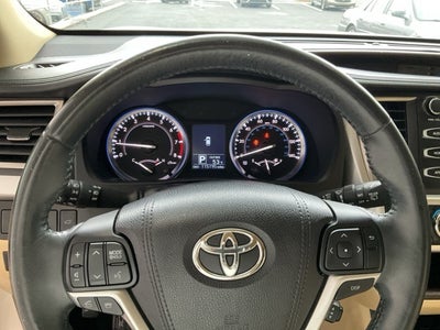 2015 Toyota Highlander LE V6