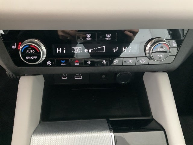 2024 Mitsubishi Outlander SEL