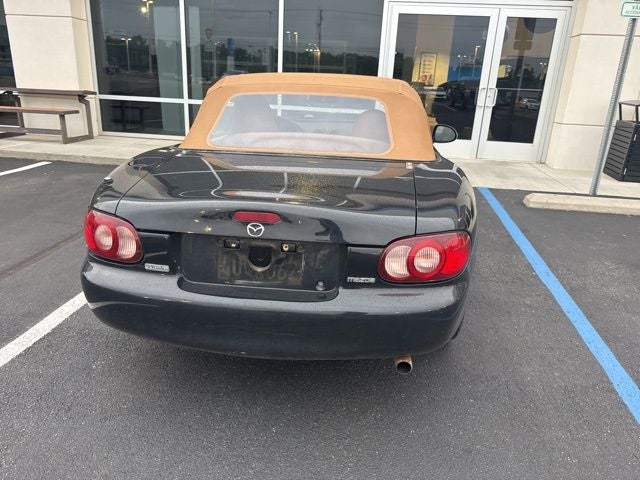 2001 Mazda Mazda Miata Base