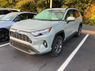 2023 Toyota RAV4 Hybrid XLE Premium