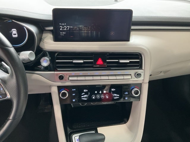 2024 Genesis G70 2.5T