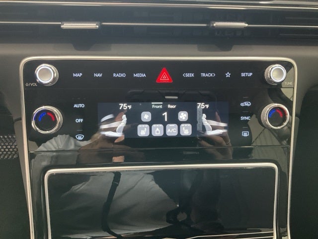 2025 Genesis GV80 2.5T