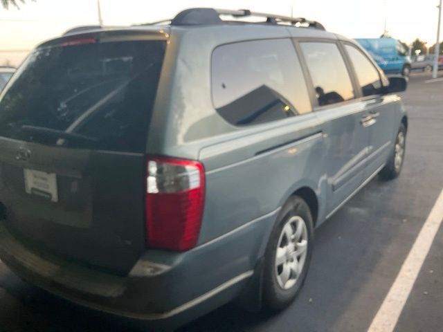 2008 Kia Sedona LX