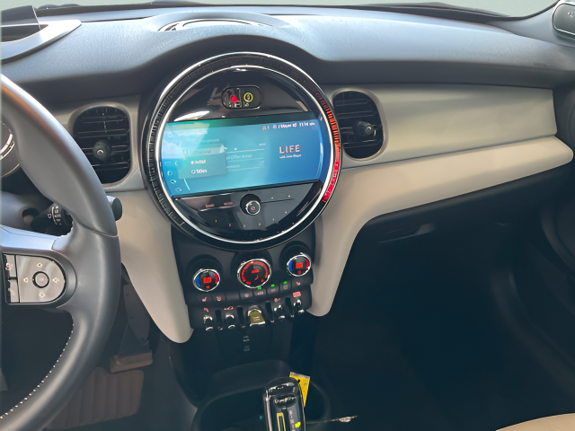 2023 MINI Cooper SE Electric Iconic