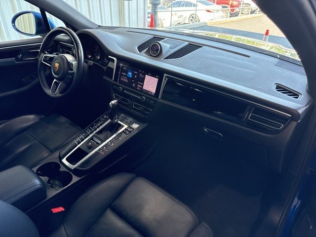 2020 Porsche Macan Base