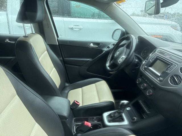 2016 Volkswagen Tiguan S