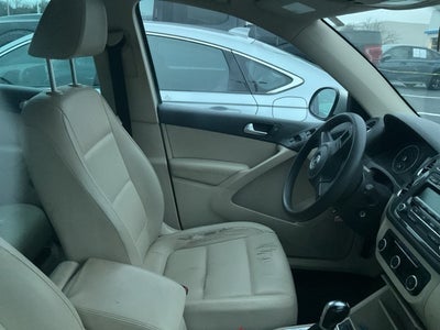 2012 Volkswagen Tiguan Base