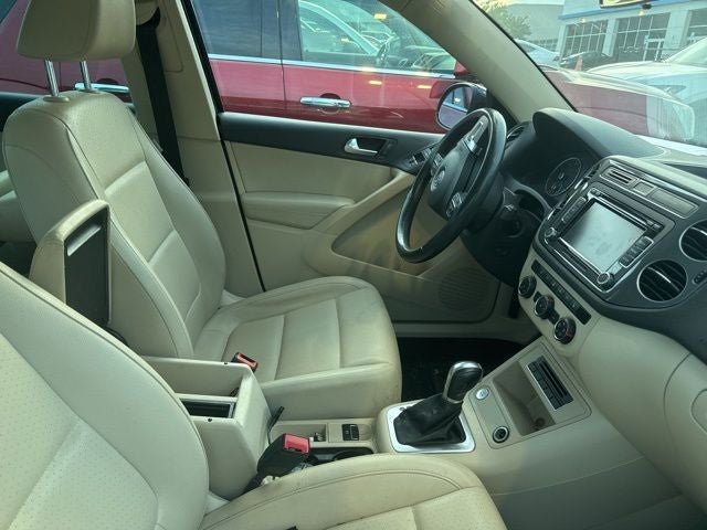 2015 Volkswagen Tiguan Base