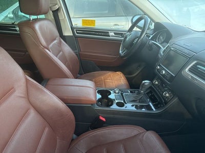 2016 Volkswagen Touareg VR6 FSI Executive