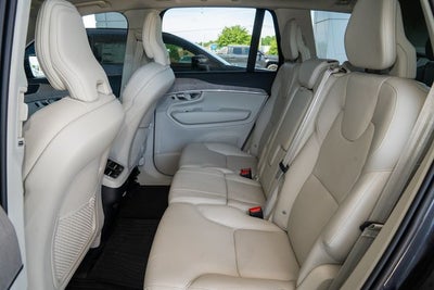 2024 Volvo XC90 B6 Plus Bright Theme