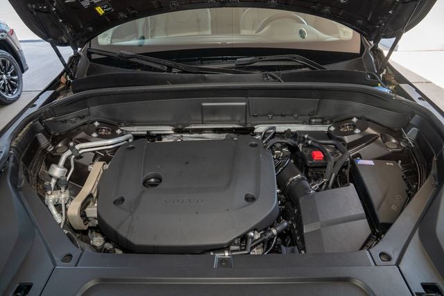 2024 Volvo XC90 B6 Plus Bright Theme