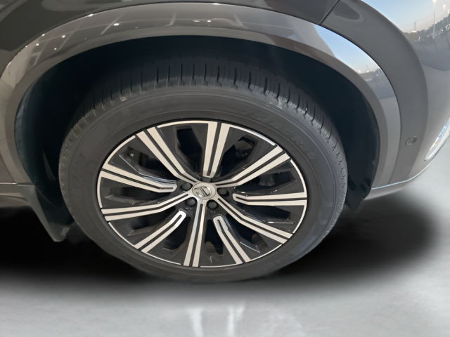 2024 Volvo XC90 B6 Plus Bright Theme