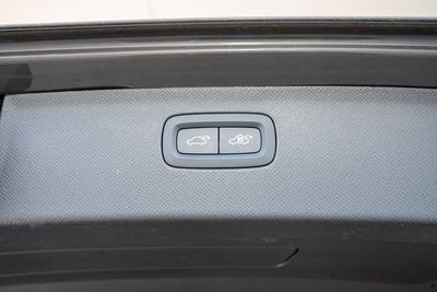 2024 Volvo XC90 B6 Plus Bright Theme