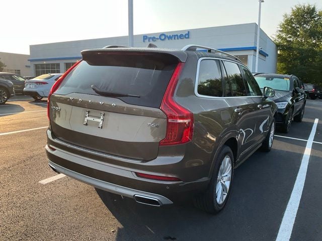2016 Volvo XC90 T6 Momentum