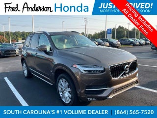 2016 Volvo XC90 T6 Momentum