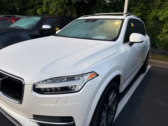 2017 Volvo XC90 T6 Momentum