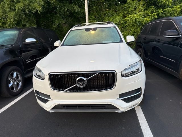 2017 Volvo XC90 T6 Momentum