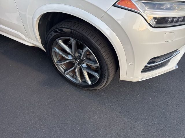 2017 Volvo XC90 T6 Momentum