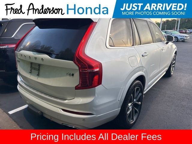 2017 Volvo XC90 T6 Momentum