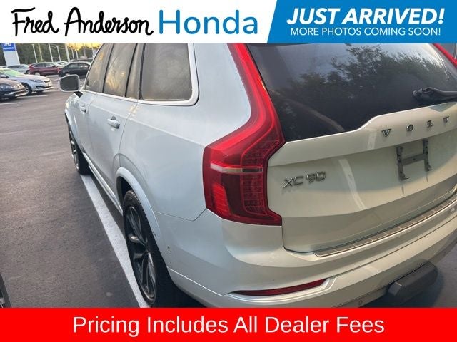 2017 Volvo XC90 T6 Momentum